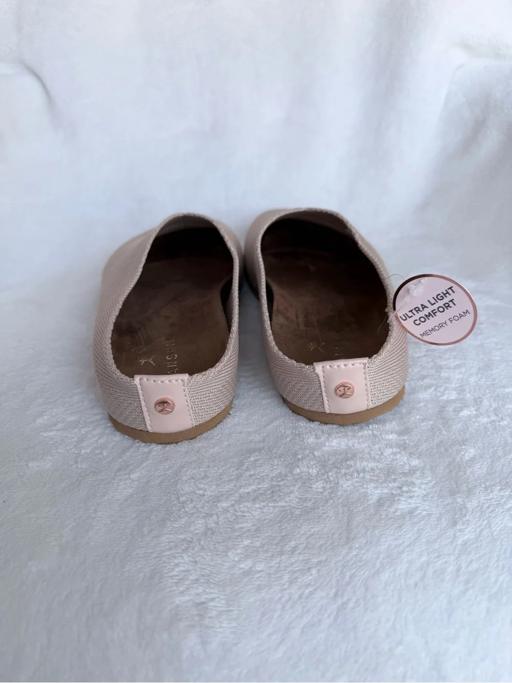 Danskin Ultra Light Comfort Memory Foam Knit Mule Slippers – Women’s US 8.5